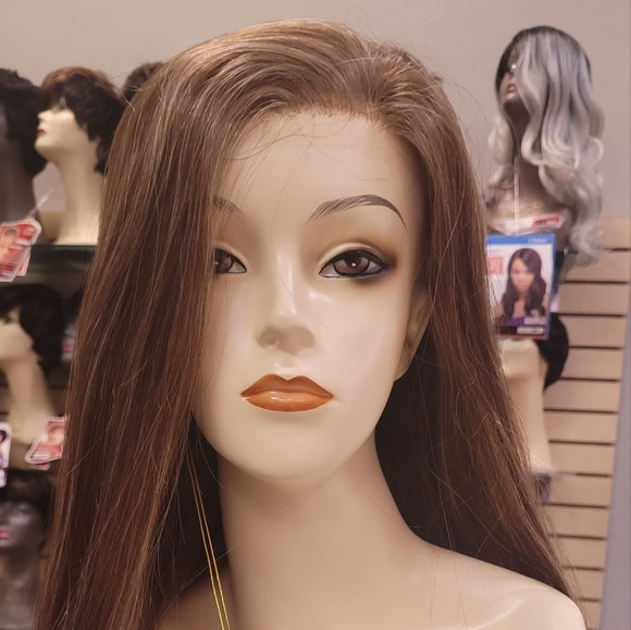 Wig - Picture 1 of 4